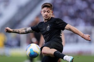 Soccer Football - Brasileiro Championship - Corinthians v Vasco da Gama - Neo Quimica Arena, Sao Paulo, Brazil - November 24, 2024
Corinthians' Rodrigo Garro in action REUTERS/Carla Carniel