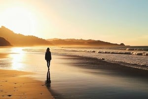 En ocasiones, nos encontramos atravesando momentos en los que sentimos que la desconexión es total; sin embargo, la soledad no siempre es algo negativo.