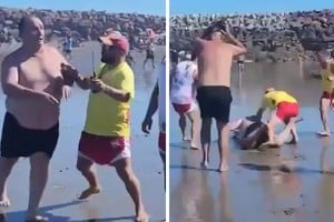 La secuencia quedó filmada por quienes disfrutaban la tarde de playa.