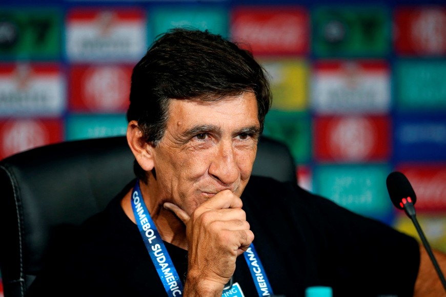 Soccer Football - Copa Sudamericana - Final - Racing Club v Cruzeiro - Preview - Asuncion, Paraguay - November 22, 2024
Racing Club coach Gustavo Costas during a press conference ahead of the final REUTERS/Cesar Olmedo