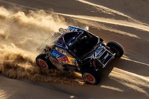 Rallying - Dakar Rally - Stage 2 - Bisha to Bisha - Saudi Arabia - January 6, 2025
Ford M-Sport's Carlos Sainz and Lucas Cruz in action REUTERS/Maxim Shemetov