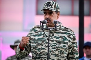 Venezuela’s President Nicolas Maduro addresses members of the Bolivarian Militia and a combatant force, days before he is set to officially begin his third term in office, in Caracas, Venezuela January 7, 2025. REUTERS/Gaby Oraa