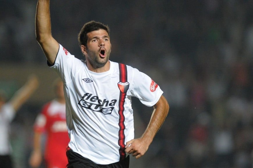 Gigliotti le dio el sí a Colón para jugar en la categoría de ascenso durante todo el 2025. Crédito: Archivo El Litoral.