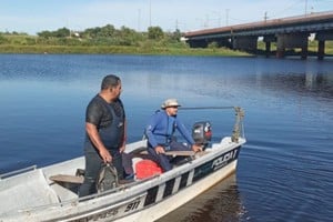 Ya con la luz de la mañana, personal de Buzos Tácticos continúa con la búsqueda de Kuminet.