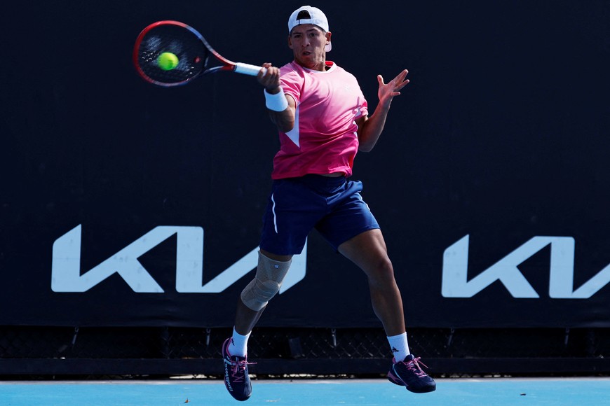 Tennis - Australian Open - Melbourne Park, Melbourne, Australia - January 13, 2025
Argentina's Sebastian Baez in action during his first round match against France's Arthur Cazaux REUTERS/Tingshu Wang