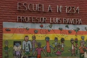 La escuela Ravera es un emblema de barrio Yapeyú. Crédito: El Litoral.