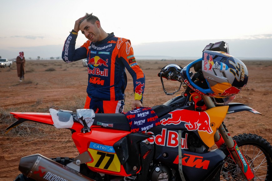 Rallying - Dakar Rally - Stage 6 - Hail to Al Duwadimi - Saudi Arabia - January 11, 2025
Red Bull KTM Factory Racing's Luciano Benavides reacts REUTERS/Maxim Shemetov