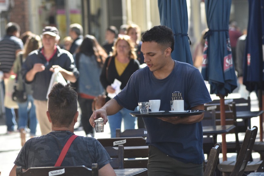 No hay relación necesaria empleo-alquiler. La prioridad: independizarse.