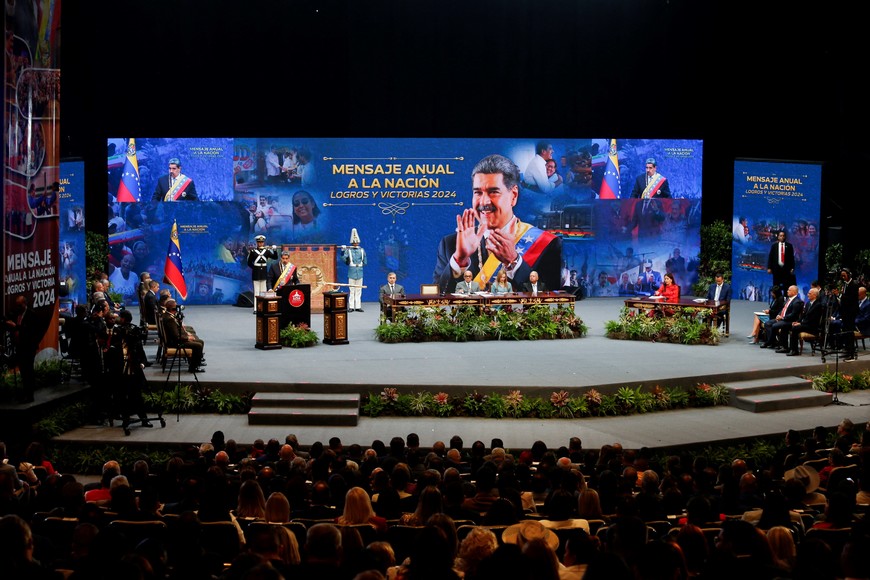 Venezuela's President Nicolas Maduro delivers his annual address to the nation, just days after he was inaugurated for a third term, in Caracas, Venezuela January 15, 2025. REUTERS/Leonardo Fernandez Viloria