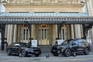 La elección del Colón para la develación no fue casualidad, ya que la compañía alemana patrocina al teatro hace tres temporadas.