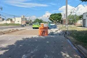 Media calzada habilitada en bulvear French y Rivadavia.