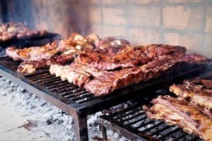 El típico asado argentino, líder entre las comidas en el país.