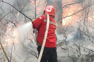 El incendio en Epuyén comenzó por un descuido y ya afecta más de 2000 hectáreas.