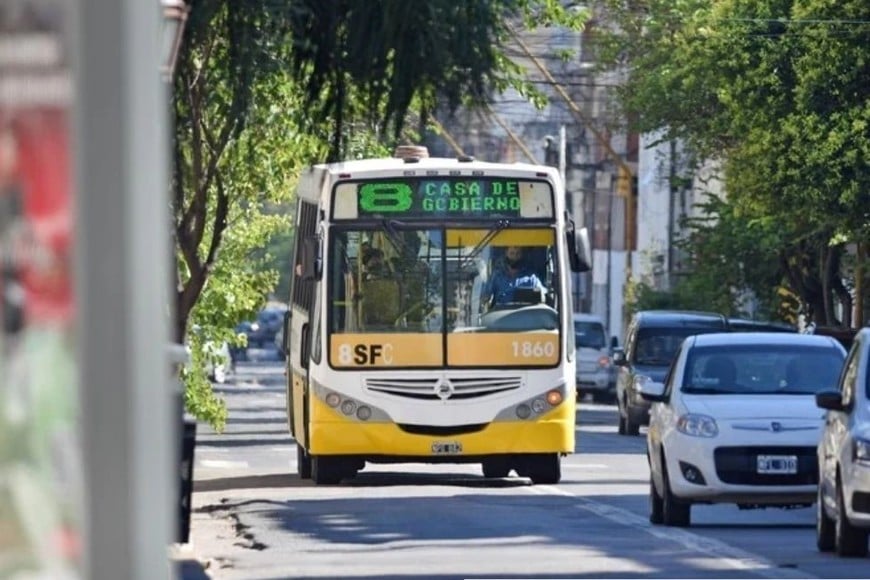 El Municipio de Santa Fe detalló los cambios en los recorridos de colectivos. Crédito: Pablo Aguirre