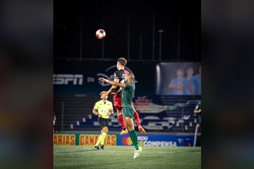 Debut con triunfo en penales. Colón igualó 0-0 con Racing de Montevideo en la Serie Rió de La Plata pero festejó gracias a los tiros desde los 12 pasos. Gentileza