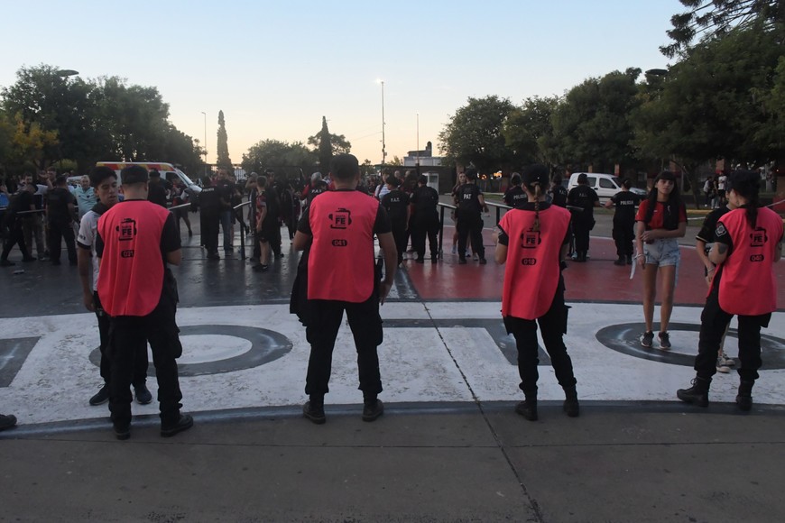 Apertura Copa Argentina Boca Argentino Monte Maíz cancha Colón operativo seguridad