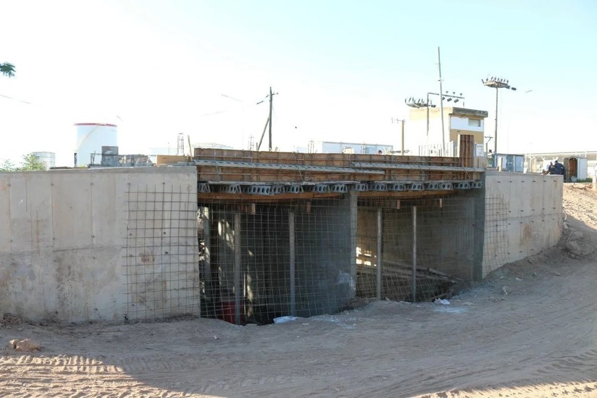 El  proyecto contempla la construcción y protección de alcantarillas y un nuevo cruce bajo el ferrocarril.