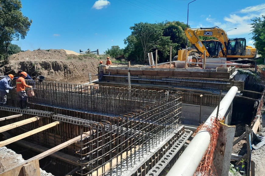 El  proyecto contempla la construcción y protección de alcantarillas y un nuevo cruce bajo el ferrocarril.