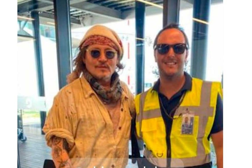 Algunas de las selfies que se tomaron en el aeropuerto uruguayo.