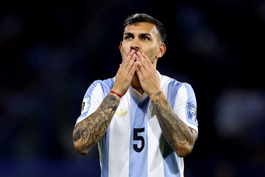 Soccer Football - World Cup - South American Qualifiers - Argentina v Peru - Estadio Mas Monumental, Buenos Aires, Argentina - November 19, 2024
Argentina's Leandro Paredes celebrates after the match REUTERS/Agustin Marcarian