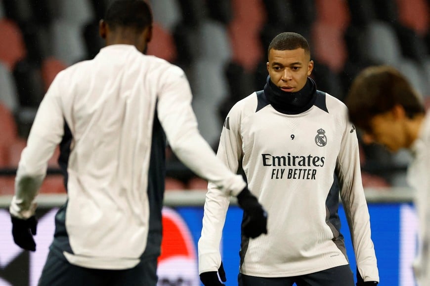 Soccer Football - Champions League - Real Madrid Training - Stade de Roudourou, Guingamp, France - January 28, 2025
Real Madrid's Kylian Mbappe during training REUTERS/Stephane Mahe