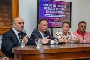 Se presentaron 11 oferentes para la construcción de la Etapa I del Desagüe Troncal que beneficiará a los barrios Oeste y Norte.