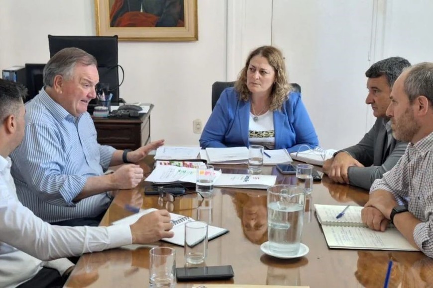 El Senador manifestó que venía gestionando un tomógrafo para el hospital de San Cristóbal.