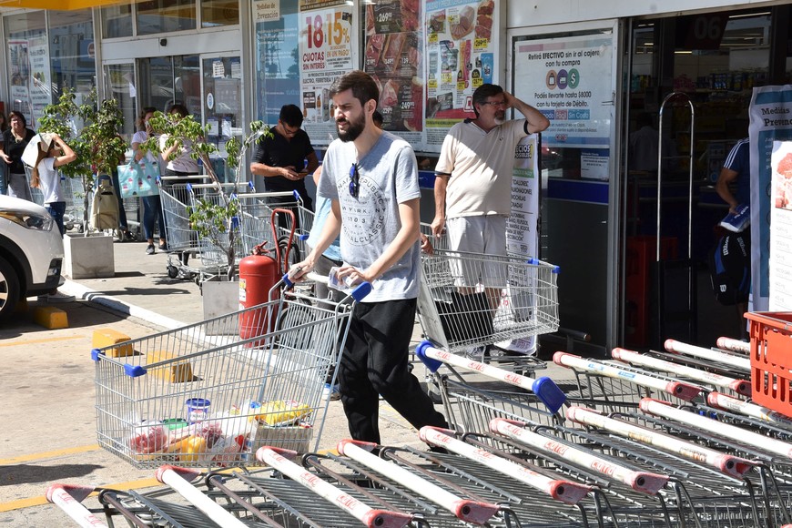 Las cámaras del sector piden a los gobernadores e intendentes que "reduzcan sin dilaciones las cargas tributarias". Crédito: Guillermo Di Salvatore