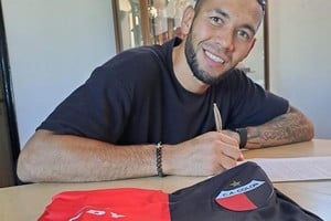 Sanguina, delantero paraguayo es oficialmente jugador de Colón,