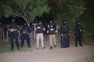 Los allanamientos se realizaron durante la madrugada. Foto: Prensa PDI