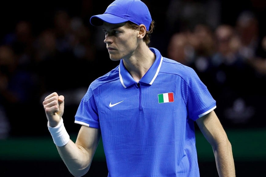 FILE PHOTO: Tennis - Davis Cup Finals - Final - Italy v Netherlands - Palacio de Deportes Jose Maria Martin Carpena Arena, Malaga, Spain - November 24, 2024  
Italy's Jannik Sinner reacts during his singles match against Netherlands' Tallon Griekspoor REUTERS/Juan Medina/File Photo