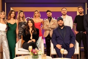 El elenco de Love is Blind repudió a Santiago Martínez tras la denuncia de Emily Ceco.