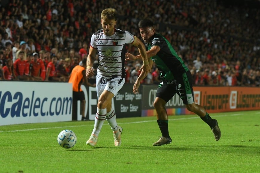 FACUNDO SANCHEZ | Colón-Nueva Chicago | Fecha 2 Primera Nacional B. Foto: Manuel Fabatía