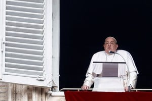 Pope Francis leads the Angelus prayer from his window, at the Vatican, January 26, 2025. REUTERS/Yara Nardi