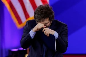 Argentina's President Javier Milei reacts onstage at the Conservative Political Action Conference (CPAC) annual meeting in National Harbor, Maryland, U.S., February 22, 2025. REUTERS/Brian Snyder
     TPX IMAGES OF THE DAY