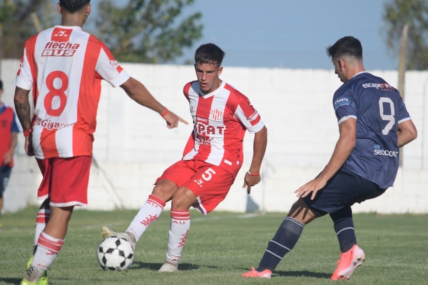 No se sacaron ventajas. Más allá del cero en los arcos, Unión y Gimnasia dejaron una buena imagen desde lo futbolístico. Crédito: Luis Cetraro