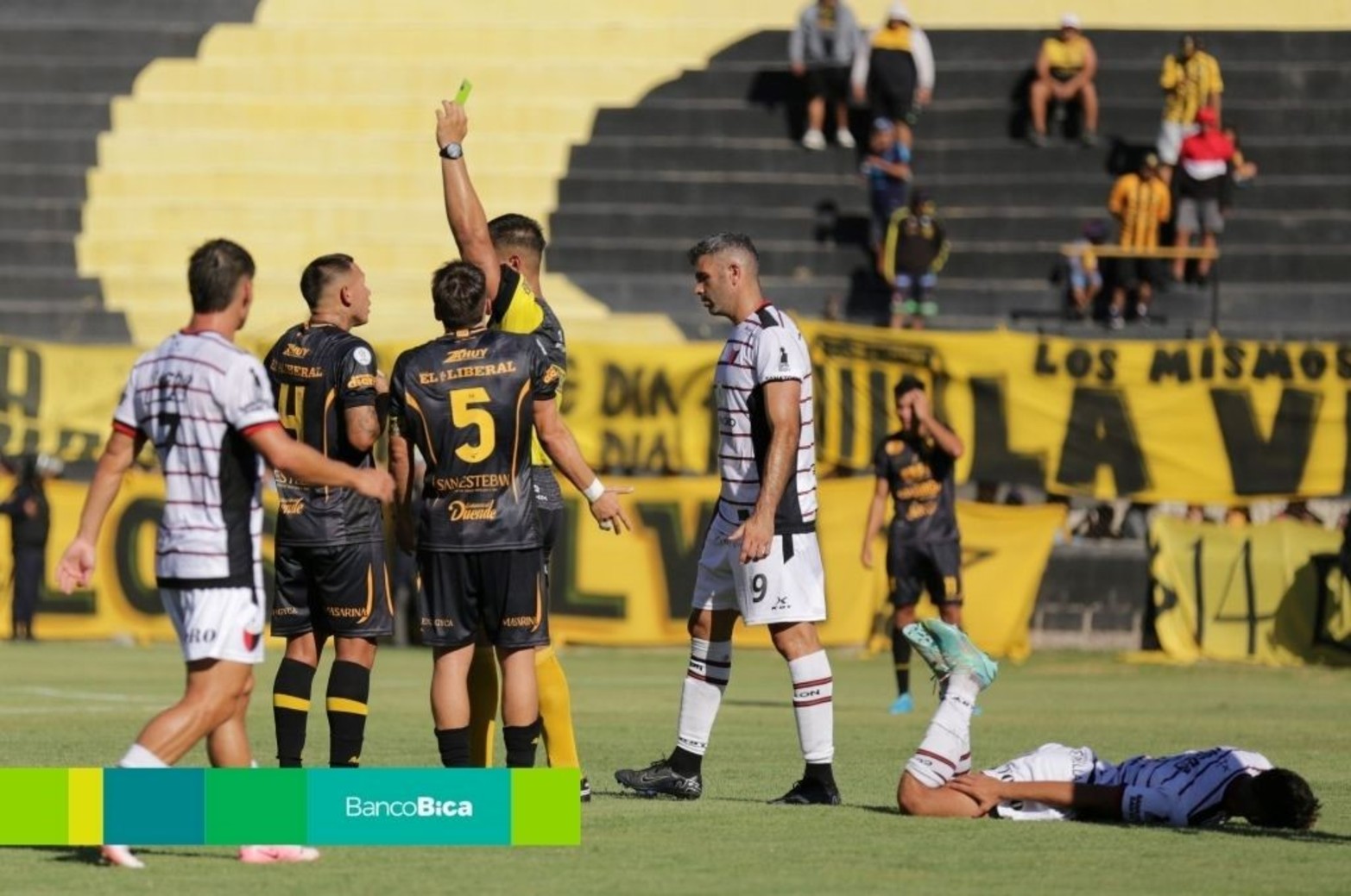 Galería Bica Mitre vs Colón.