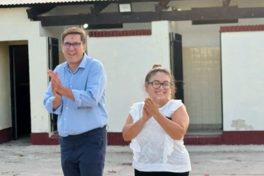 Goity inauguró el ciclo lectivo en la Escuela Rural Nro. 790 “Pablo Pizzurno”, de la ciudad de Coronda.
Foto: Gentileza