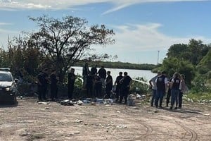 El macabro hallazgo tuvo lugar en zona de bañados del río Salado. Fotos: El Litoral