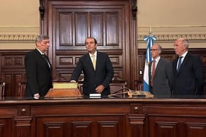 Manuel García Mansilla juró este jueves como juez de la Corte Suprema.