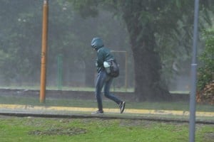 El mal tiempo persiste desde hace varios días en la región. Foto: Manuel Fabatía.