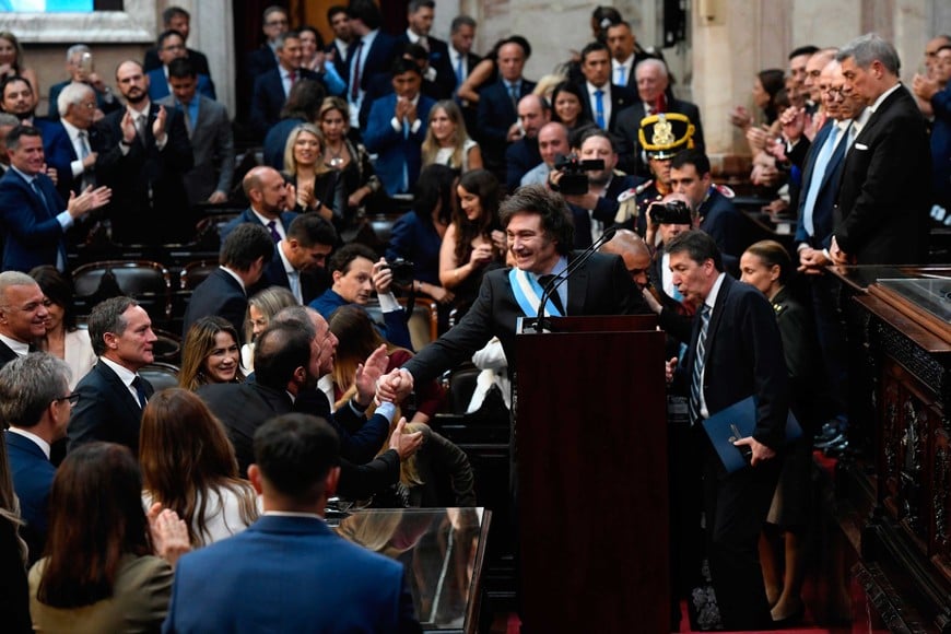 Milei al culminar su discurso ante el Congreso.