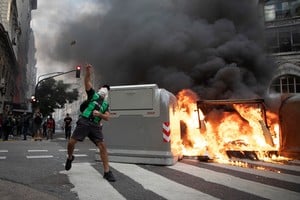 Se vivieron momentos de tensión durante la manifestación en Capital Federal. Foto: Xinhua.