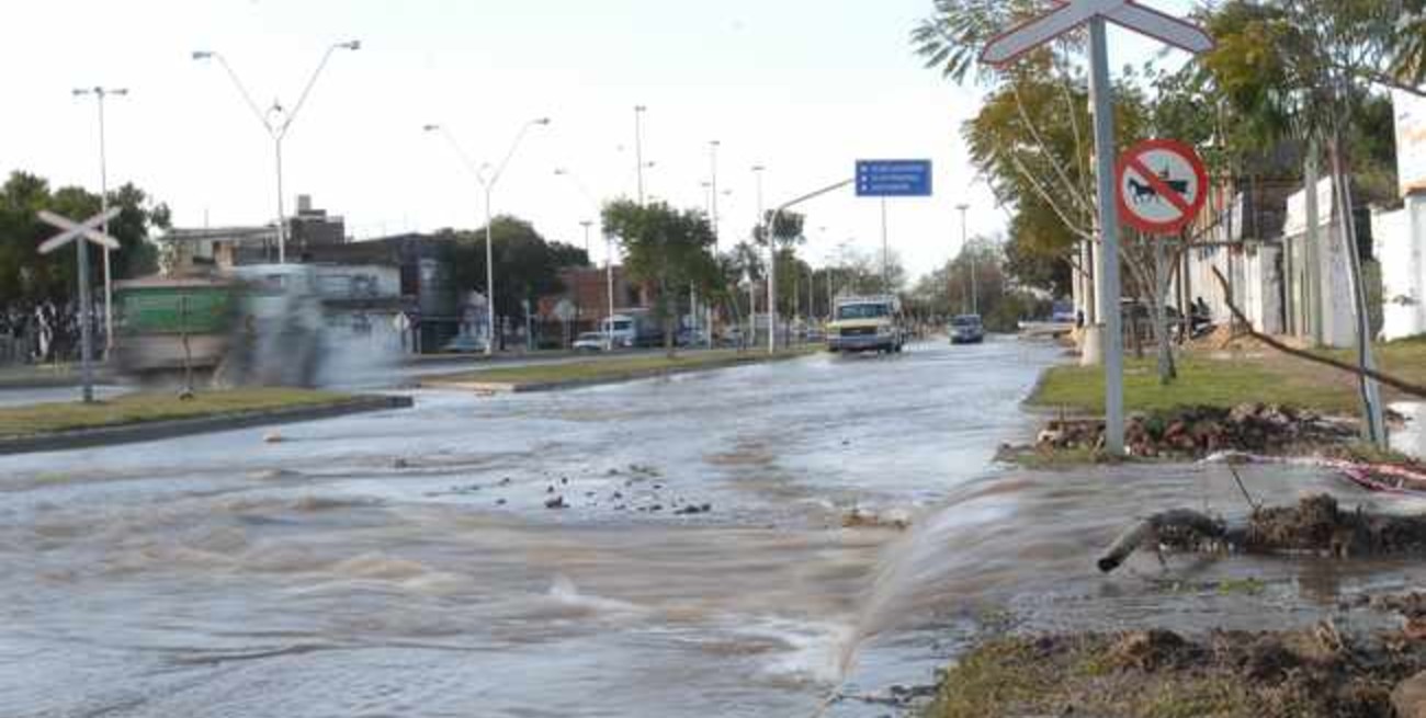 Assa interrumpió el suministro de agua en la ciudad de Santa Fe