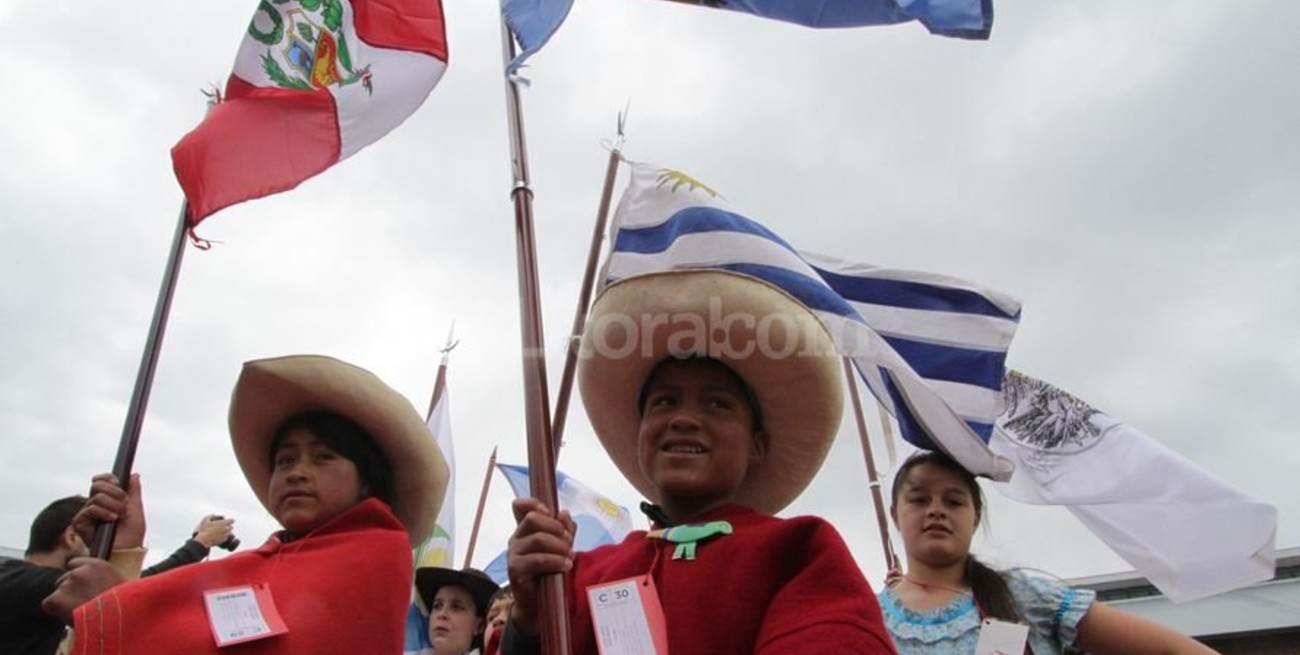 Comenzó "El Congreso de los Chicos. Hablemos de la Felicidad"