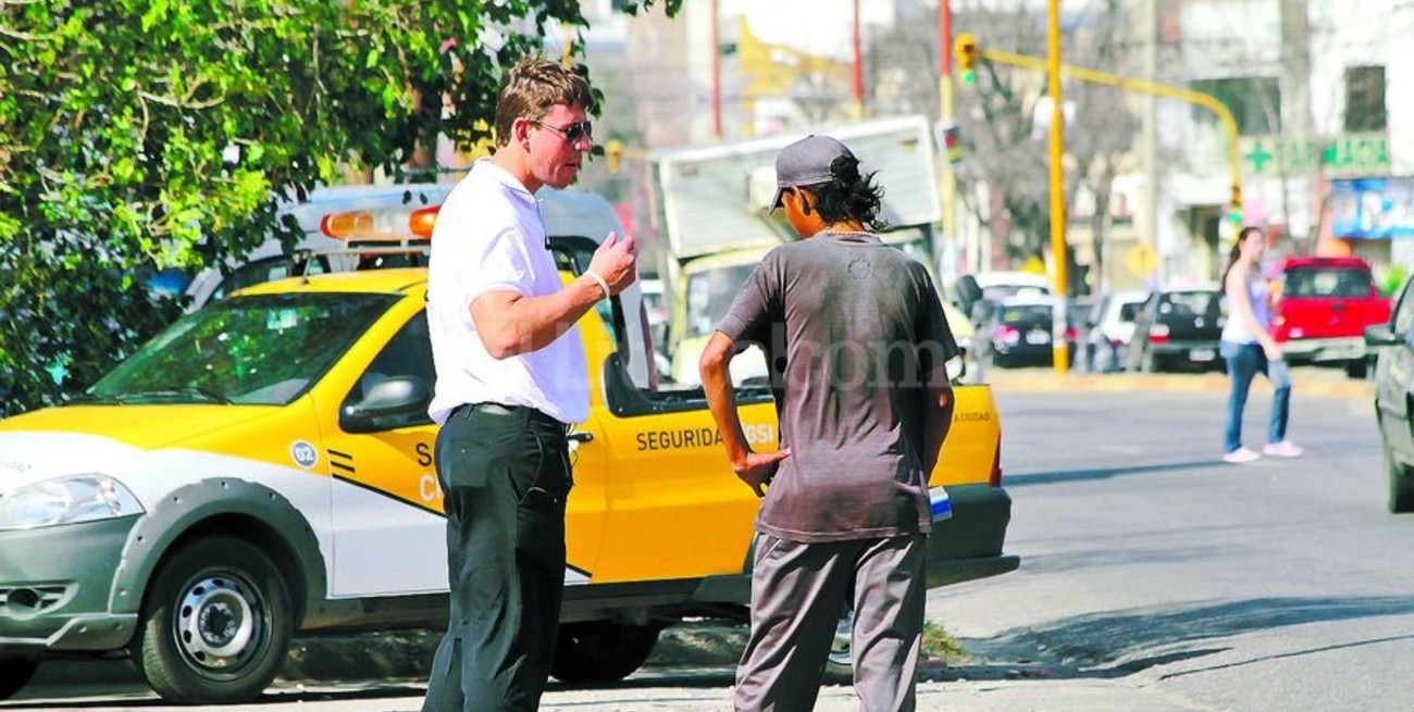 Desactivan los semáforos de Iturraspe y Perón para evitar a los limpiavidrios