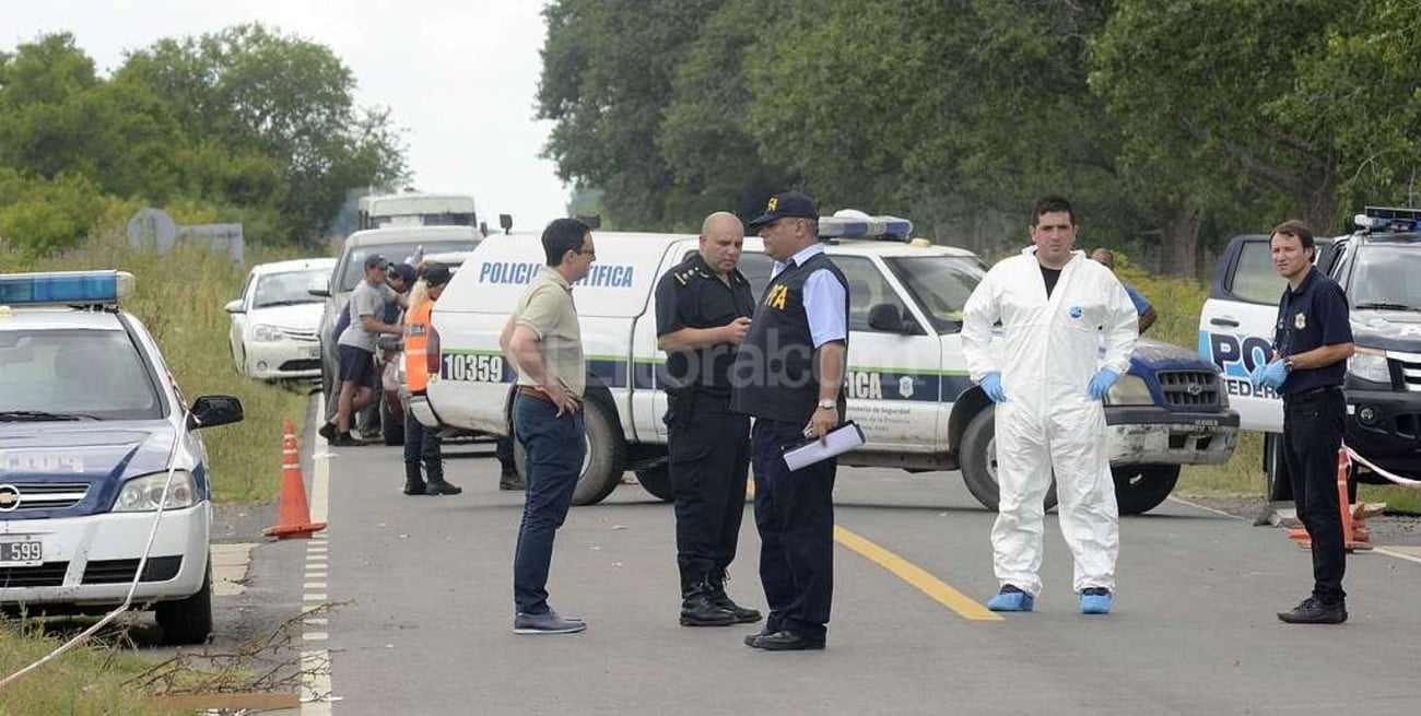 Rodeados por la policía, los hermanos Lanatta y Schillacci negocian su entrega