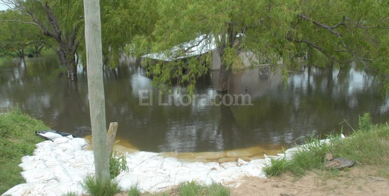 El río Paraná llegó a los 5,96 y crece el número de evacuados