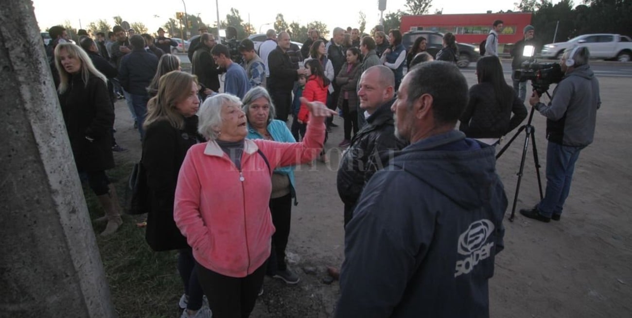 Colastiné Norte: vecinos autoconvocados se concentraron contra la inseguridad 