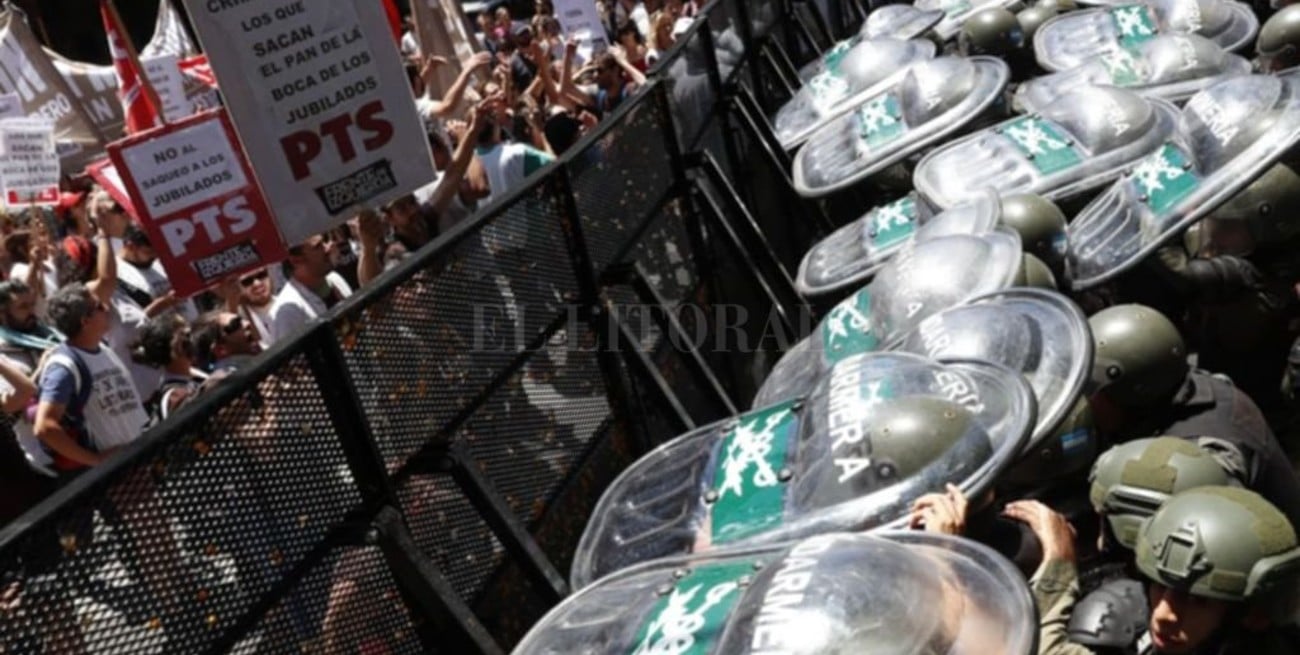 Reforma previsional: se levantó la sesión y hubo represión de las fuerzas de seguridad